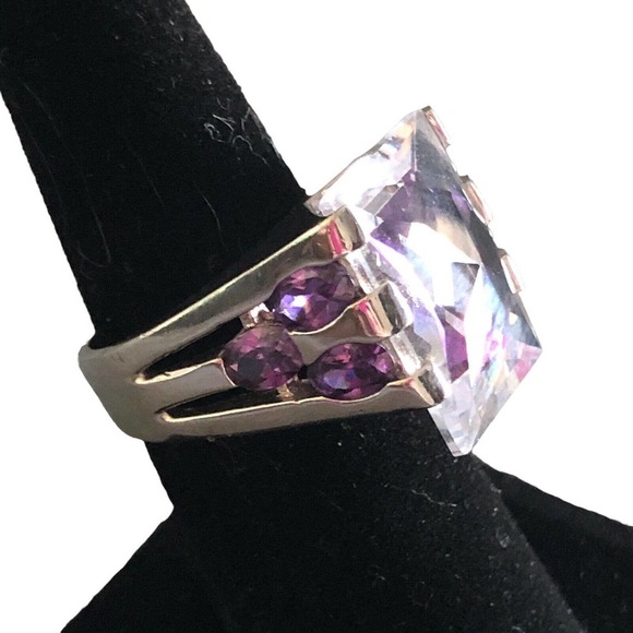18K Gold E Purple Cubic Zirconia 2 tone silver Statement Ring Size 7.5 16gram - Picture 9 of 16